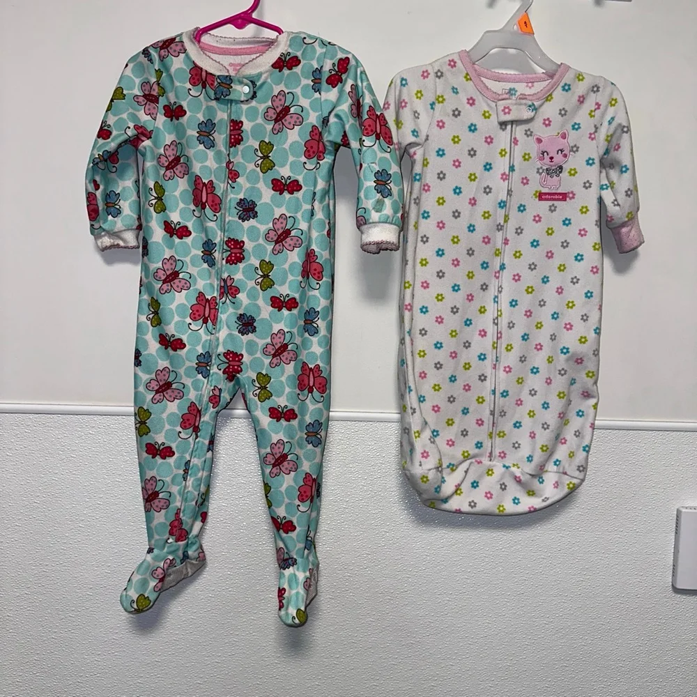 Baby Girl OshKosh Carter's Pajama Sleepers Set 0-9M 18M lot of 2 stains pilling